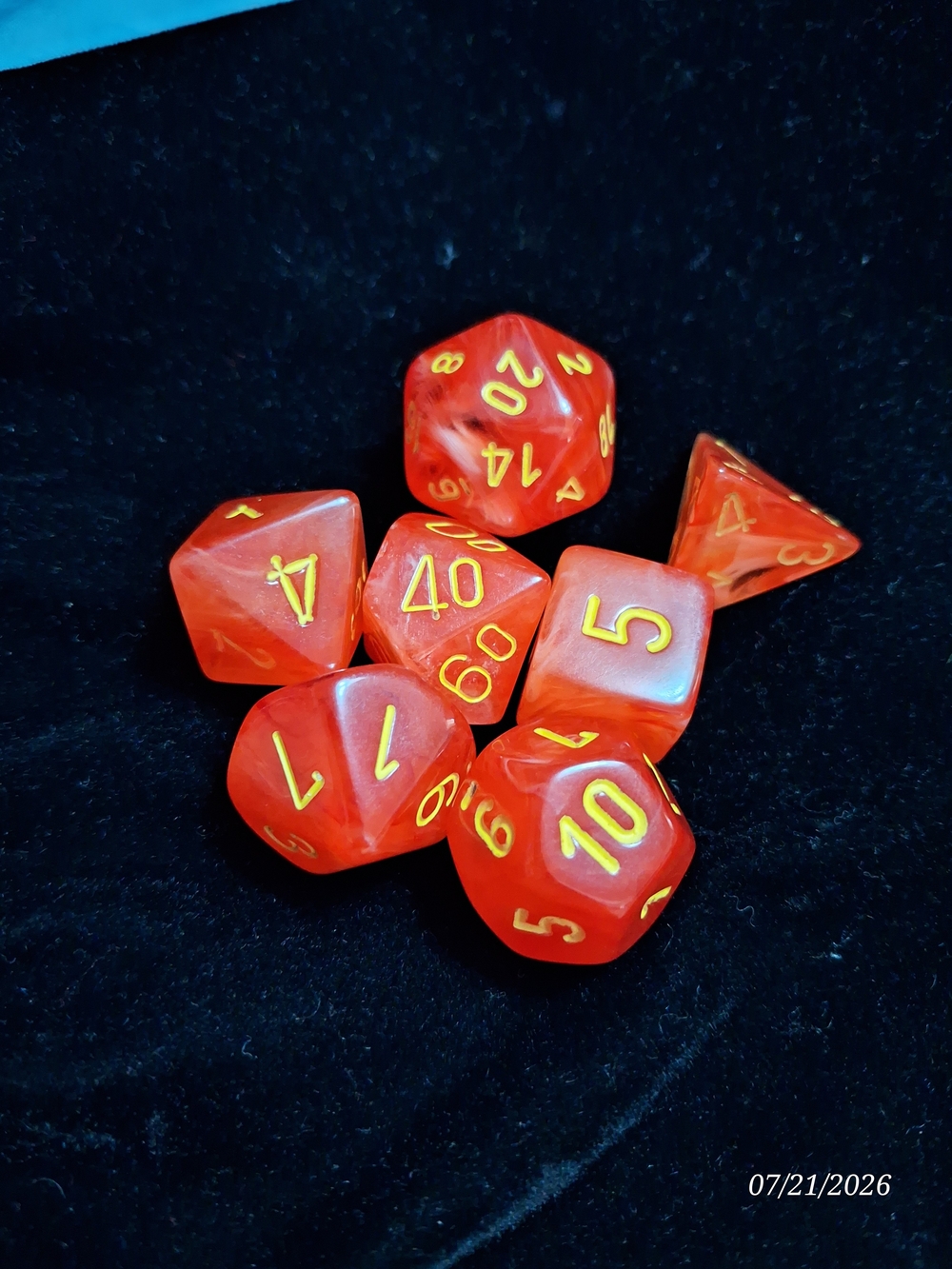 Source Unknown Red and Gold RPG Dice Set (7pcs)